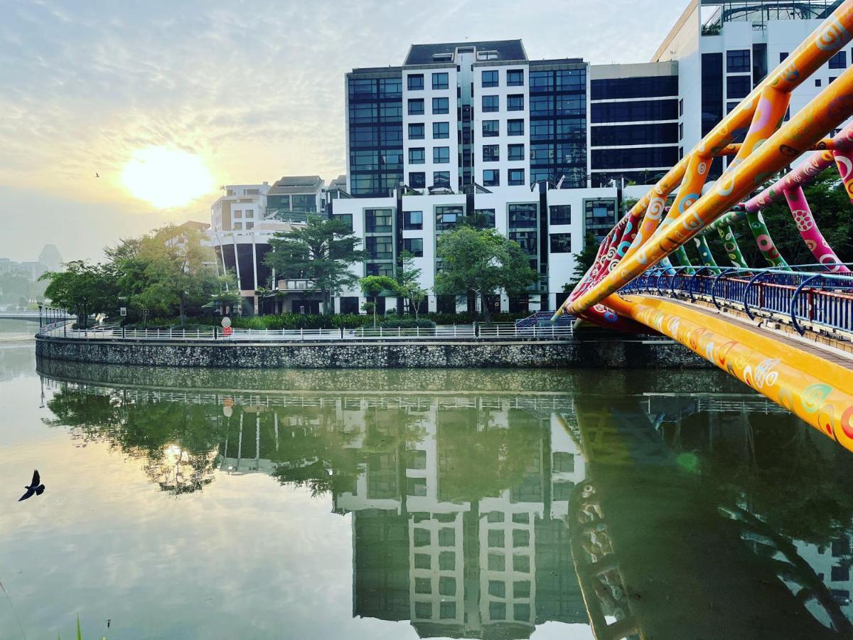 River Place Homestay